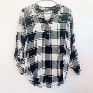 Eddie Bauer 3/4 Button Black and White Flannel Long Sleeve Shirt